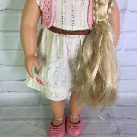 Our Generation Phoebe Hairgrow Doll With Outfit - Picture 3 of 10